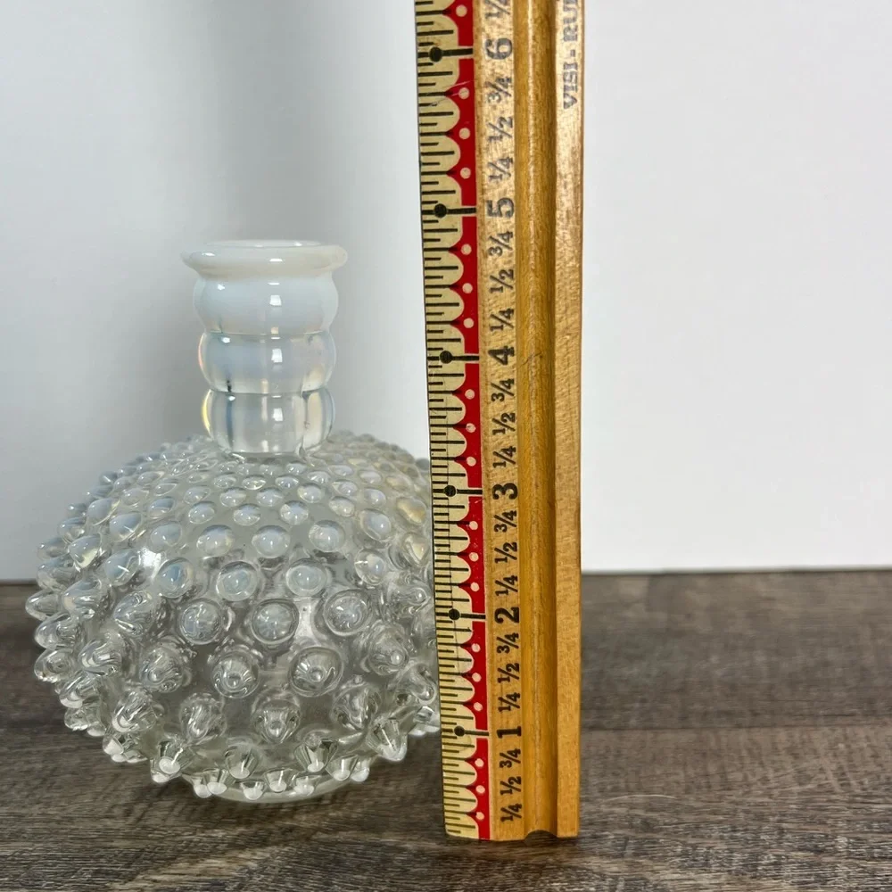 Vintage Fenton Opalescent Moonstone Hobnail Ribbed-Neck‎ Bottle Vase